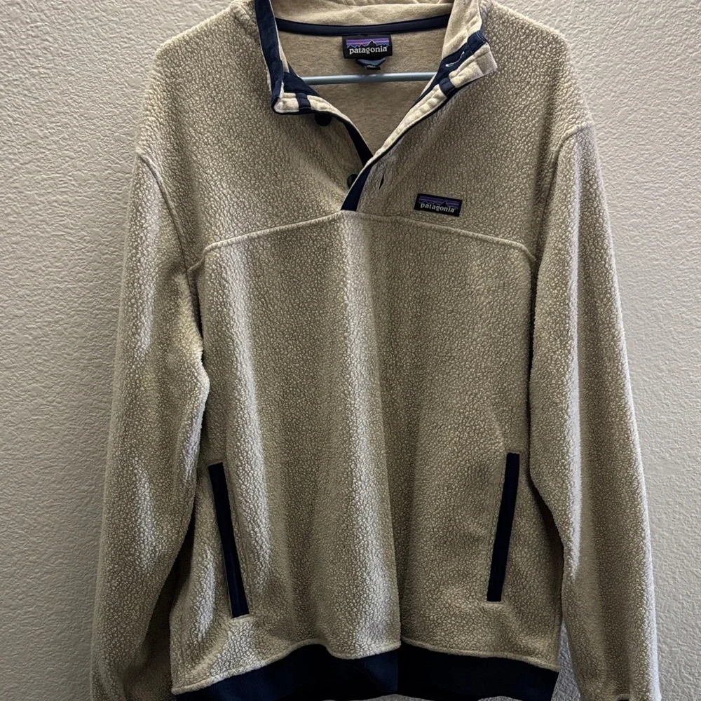 Patagonia Men's Zip-Up Sweater in Beige and Navy - Picture 1 of 4